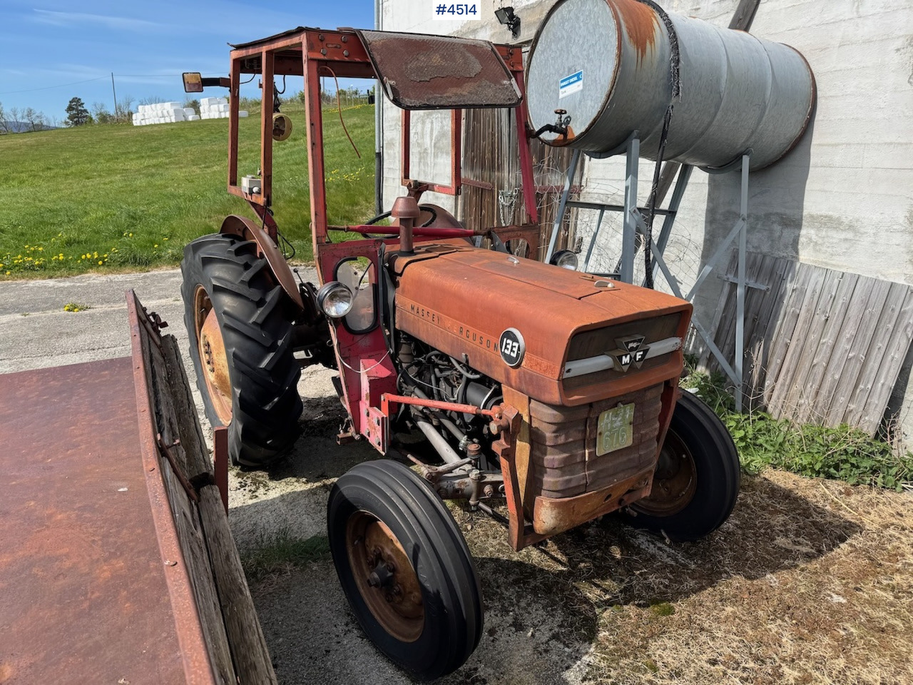 1968 Massey Ferguson 133 - Traktor: bilde 1 1968 Massey Ferguson 133 - Traktor: bilde 1