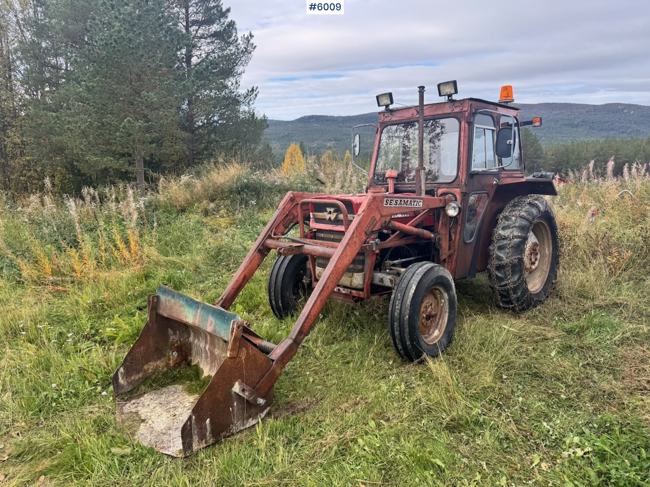 1971 Massey-Ferguson 135 incl. front loader, bucket, rear scraper, and log splitter/firewood machine - Traktor: bilde 5 1971 Massey-Ferguson 135 incl. front loader, bucket, rear scraper, and log splitter/firewood machine - Traktor: bilde 5