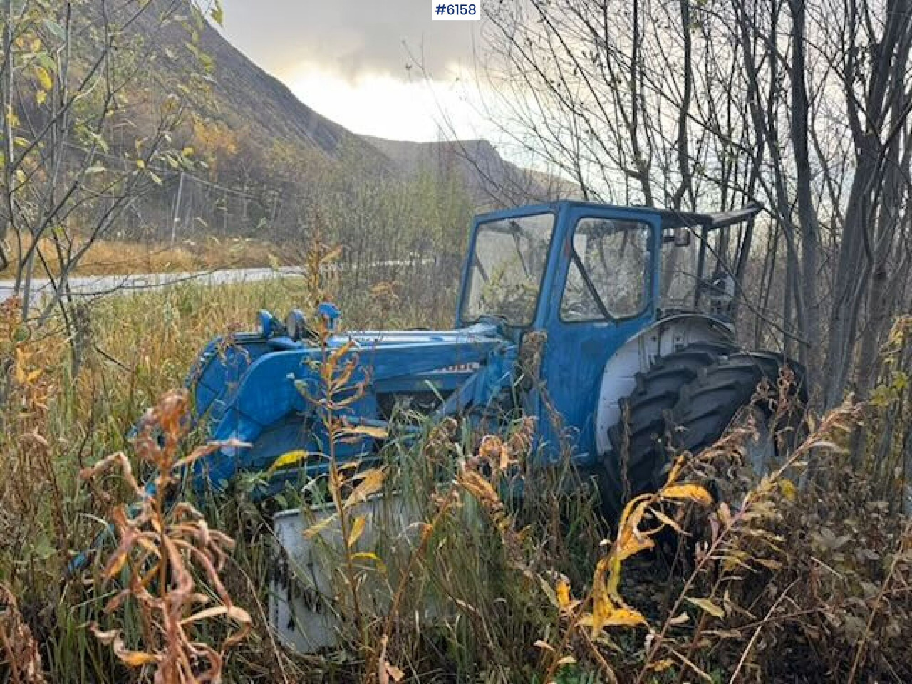 1973 Ford 4000 tractor backhoe. Repair.object - Traktor: bilde 1 1973 Ford 4000 tractor backhoe. Repair.object - Traktor: bilde 1