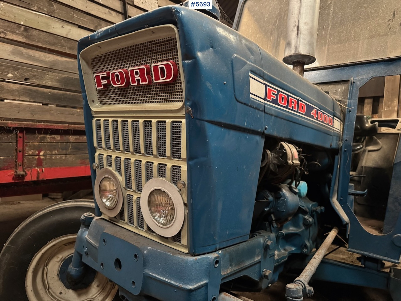 1975 Ford 4000 - Traktor: bilde 5 1975 Ford 4000 - Traktor: bilde 5