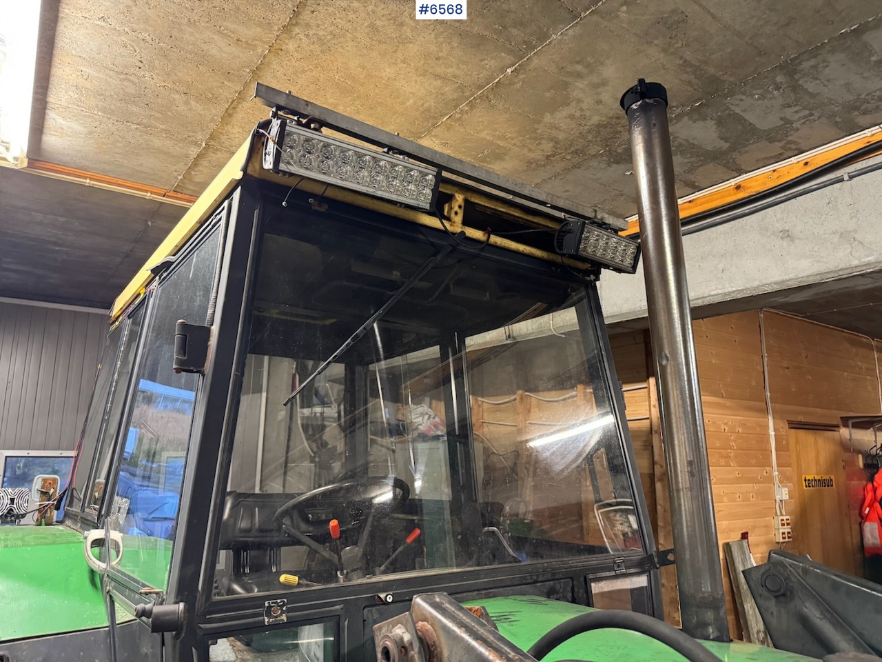 Leie  1980 John Deere 2140 w/ front loader. 1980 John Deere 2140 w/ front loader.: bilde 8