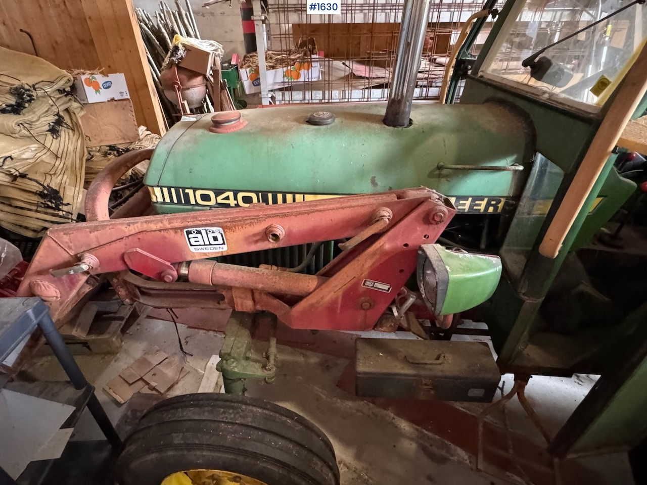 1981 John Deere 1040 w/ front loader & triangle - Traktor: bilde 4 1981 John Deere 1040 w/ front loader & triangle - Traktor: bilde 4