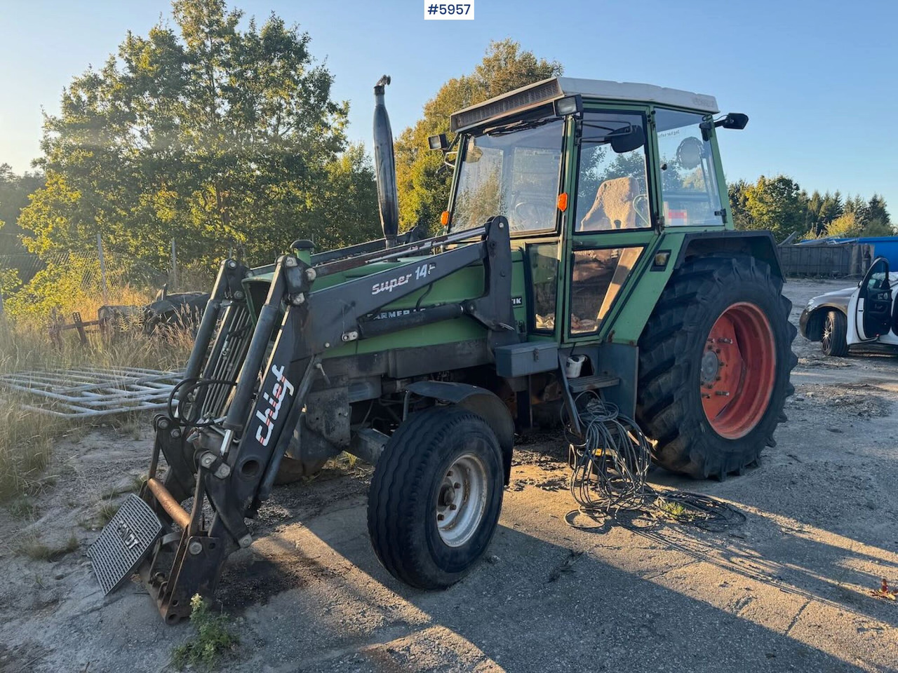 1982 Fendt 306LS 4x2 with front loader - Traktor: bilde 5 1982 Fendt 306LS 4x2 with front loader - Traktor: bilde 5