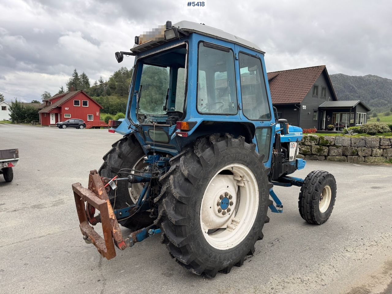 Traktor 1982 Ford 7610 w/ front loader.: bilde 6