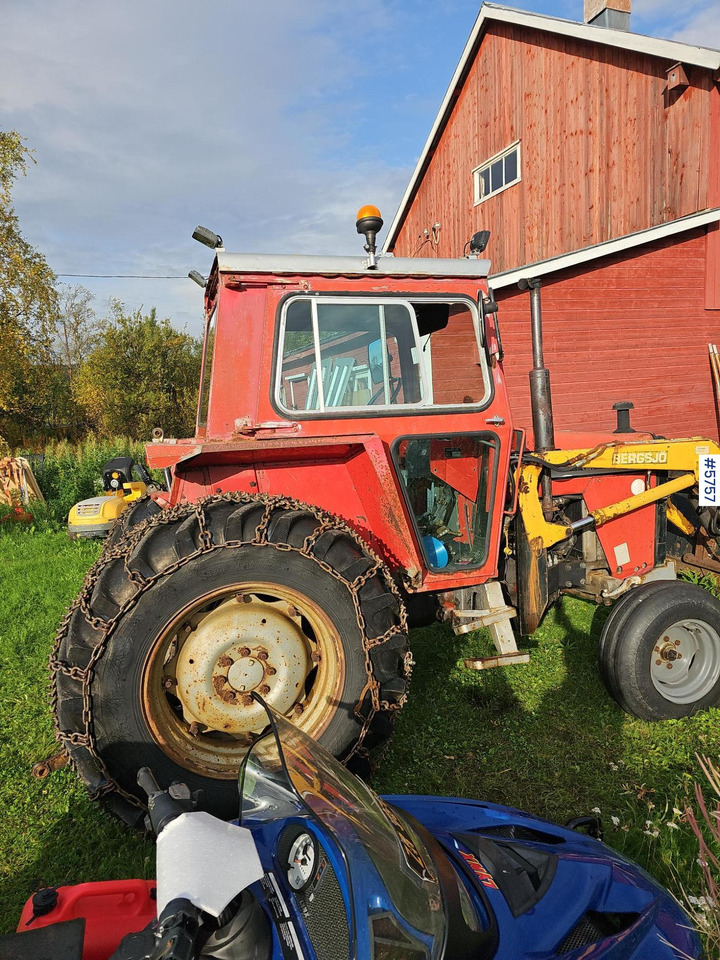 1982 Massey Ferguson 575 W/Front Loader. - Traktor: bilde 5 1982 Massey Ferguson 575 W/Front Loader. - Traktor: bilde 5