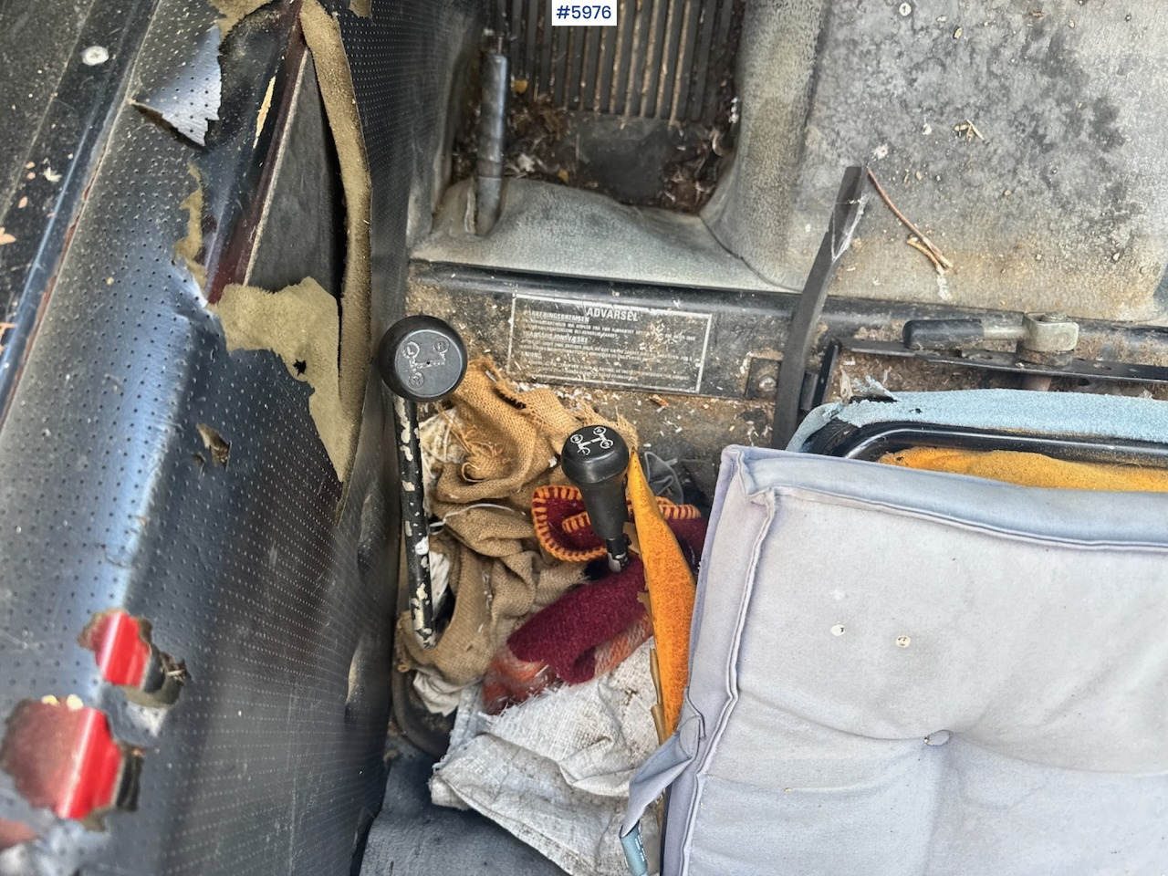 Leie  1985 Case International 685 with Log Trailer 1985 Case International 685 with Log Trailer: bilde 15