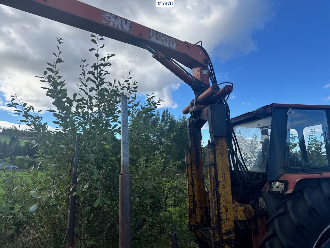 Leie  1985 Case International 685 with Log Trailer 1985 Case International 685 with Log Trailer: bilde 20