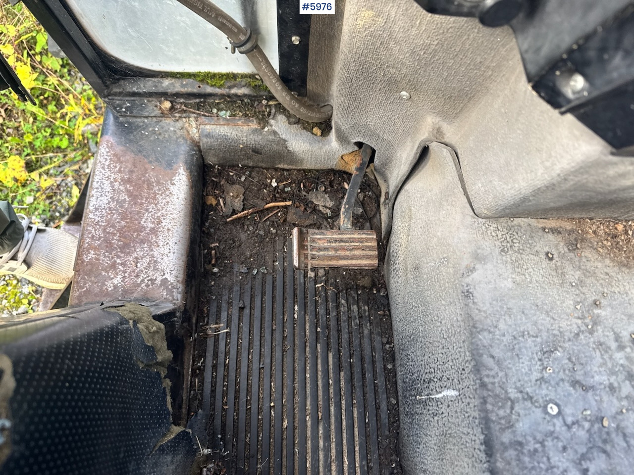 Leie  1985 Case International 685 with Log Trailer 1985 Case International 685 with Log Trailer: bilde 16