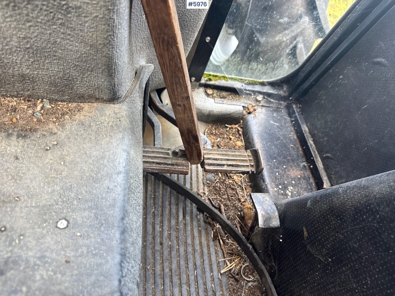 Leie  1985 Case International 685 with Log Trailer 1985 Case International 685 with Log Trailer: bilde 14