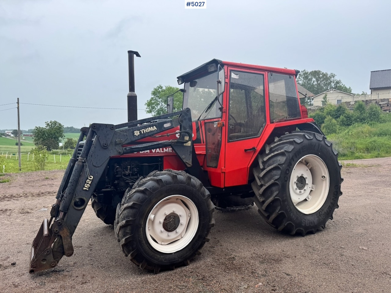 1985 Volvo Valmet 805 Turbo 4x4 w/ Front loader - Traktor: bilde 1 1985 Volvo Valmet 805 Turbo 4x4 w/ Front loader - Traktor: bilde 1