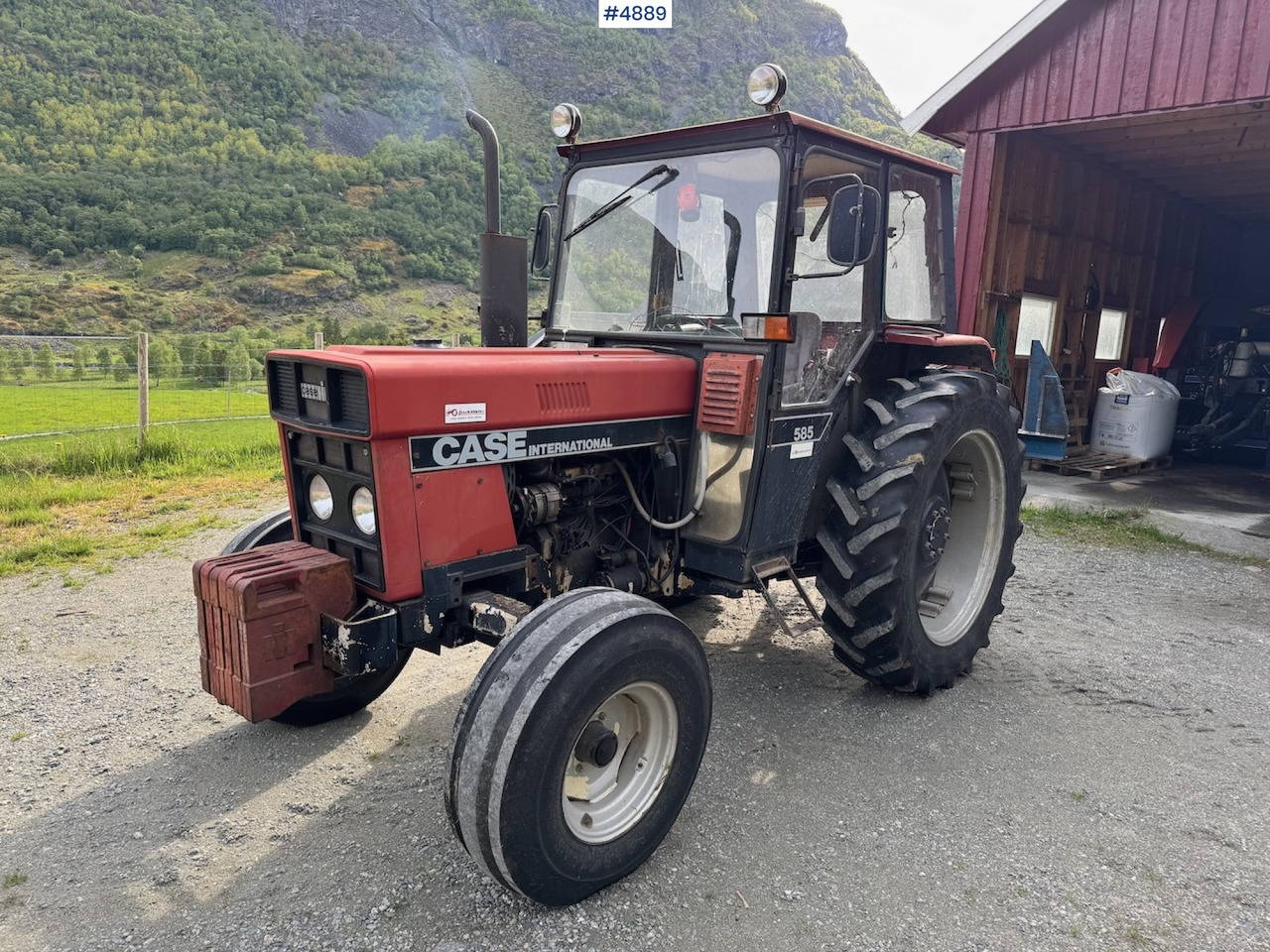 1986 Case International 585 - Traktor: bilde 1 1986 Case International 585 - Traktor: bilde 1
