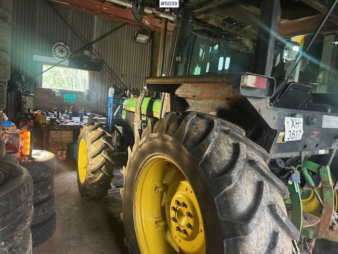 Traktor 1987 John Deere 2850 Synchron w/ front loader: bilde 6