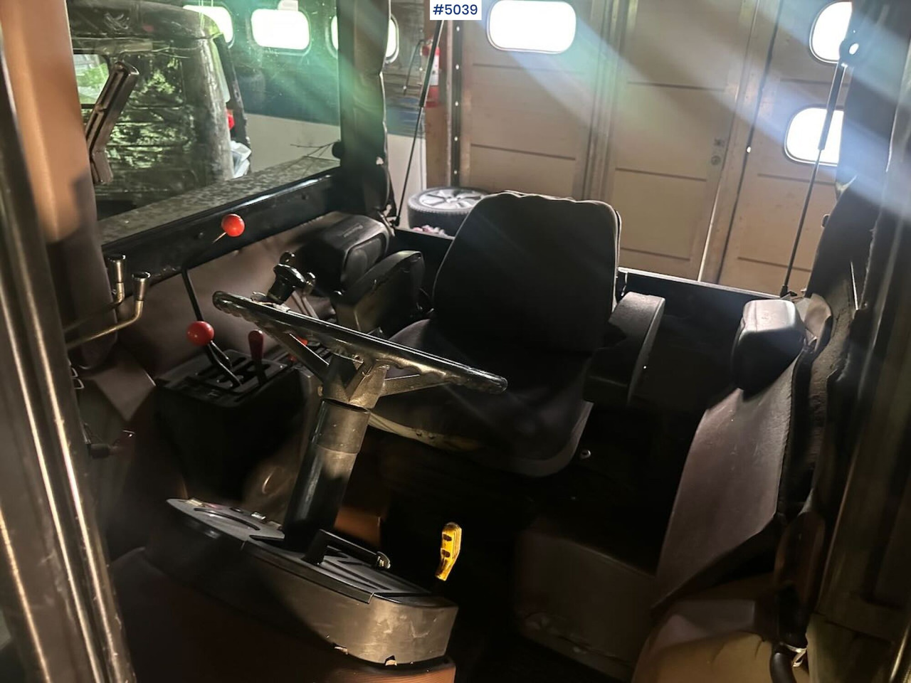 Traktor 1987 John Deere 2850 Synchron w/ front loader: bilde 22