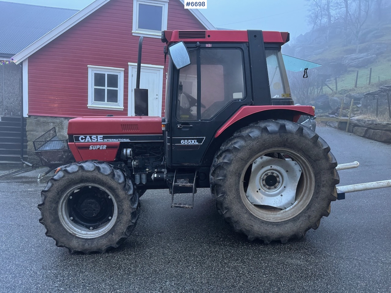 1989 Case IH 685 XL - Traktor: bilde 1 1989 Case IH 685 XL - Traktor: bilde 1