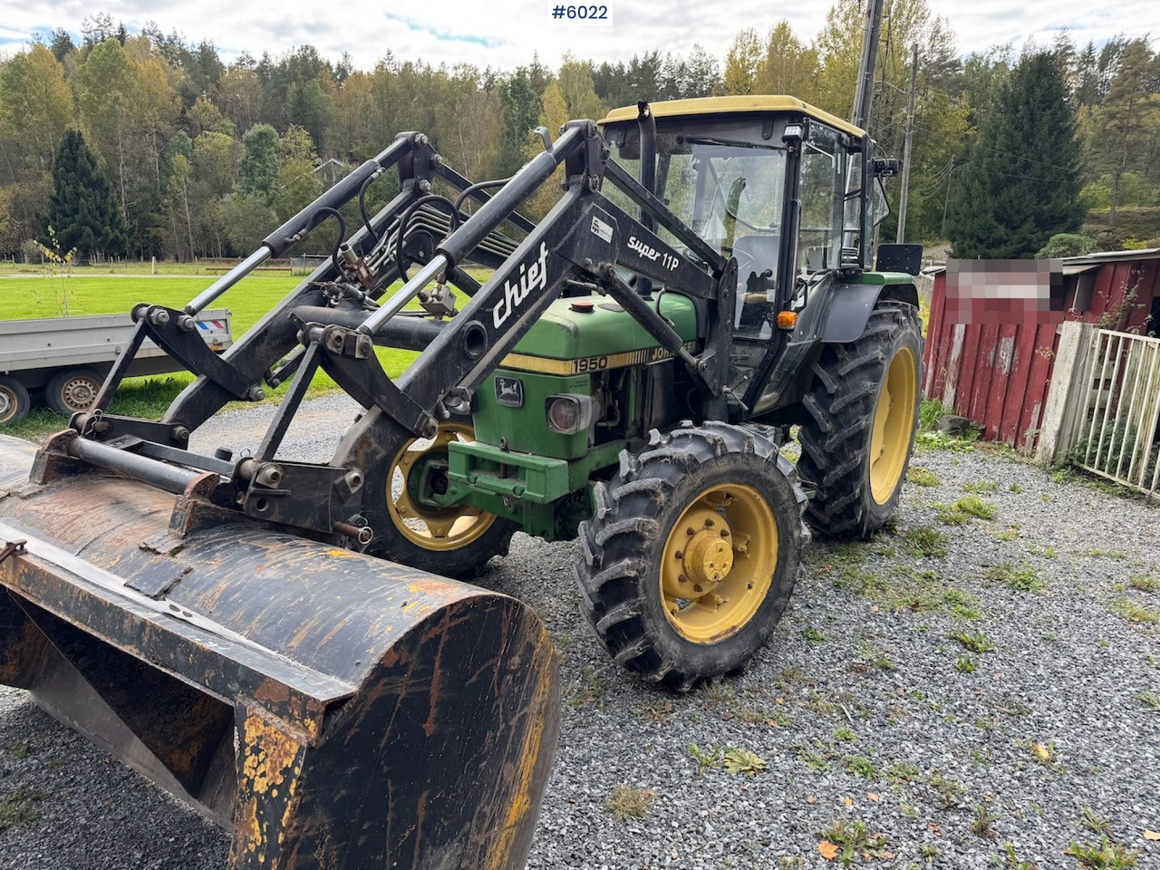 1990 John Deere 1950 Power Synchron w/ front loader. - Traktor: bilde 2 1990 John Deere 1950 Power Synchron w/ front loader. - Traktor: bilde 2