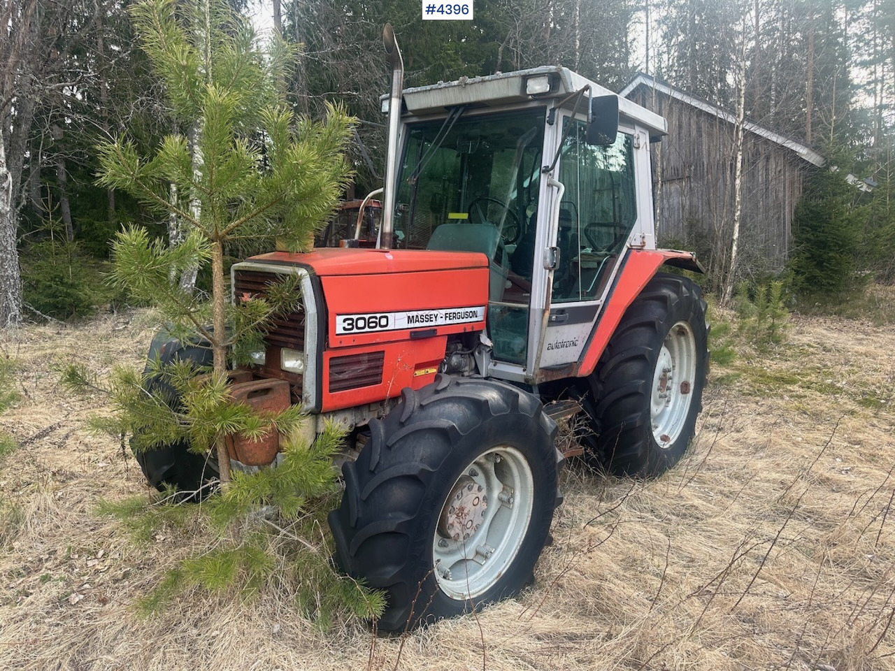 1991 Massey-Ferguson 3060 4x4 tractor. Rep. object - Traktor: bilde 2 1991 Massey-Ferguson 3060 4x4 tractor. Rep. object - Traktor: bilde 2