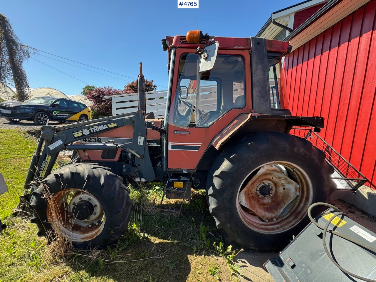 1995 Case International 4230 w/front loader. - Traktor: bilde 1 1995 Case International 4230 w/front loader. - Traktor: bilde 1