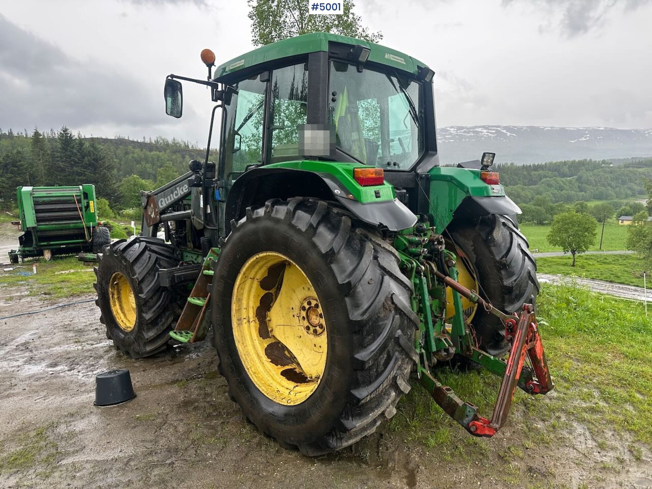 2000 John Deere 6610 4x4 tractor w/ front loader. - Traktor: bilde 4 2000 John Deere 6610 4x4 tractor w/ front loader. - Traktor: bilde 4