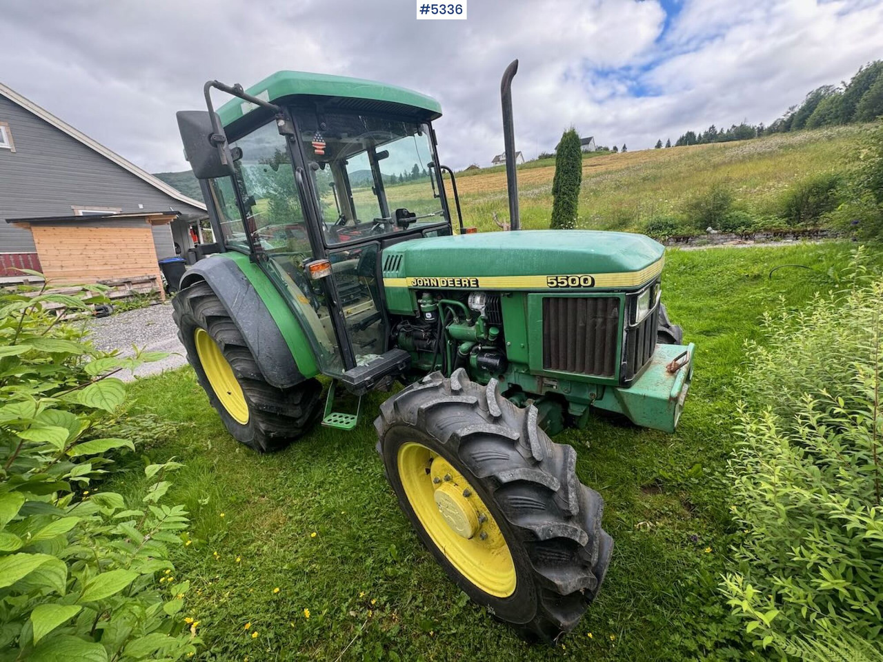 2001 John Deere 5500 - Traktor: bilde 4 2001 John Deere 5500 - Traktor: bilde 4