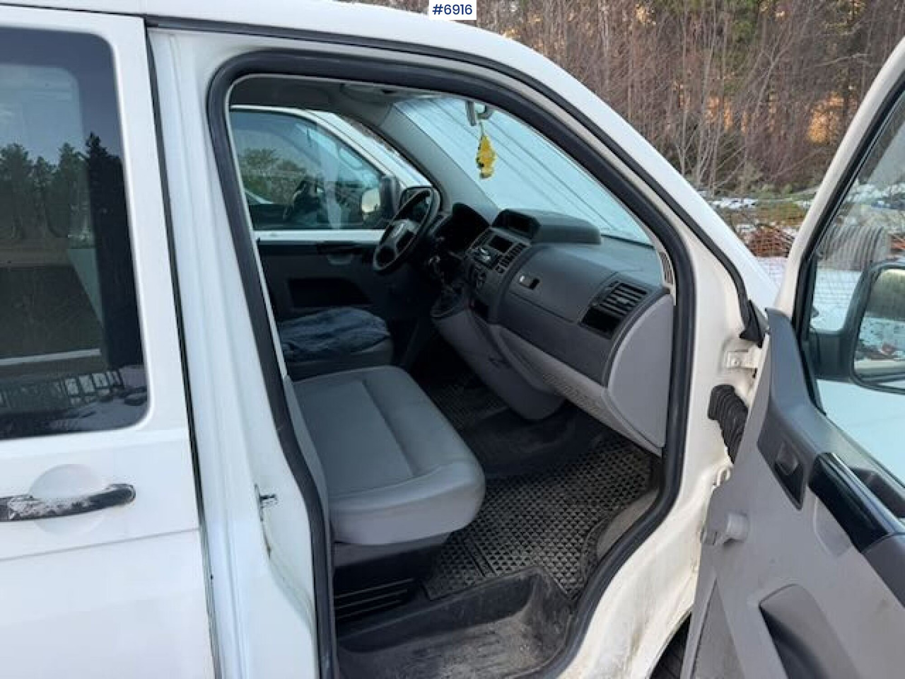 Kassebil 2005 Volkswagen Transporter 4x4. Rep.object.: bilde 11 Kassebil 2005 Volkswagen Transporter 4x4. Rep.object.: bilde 11