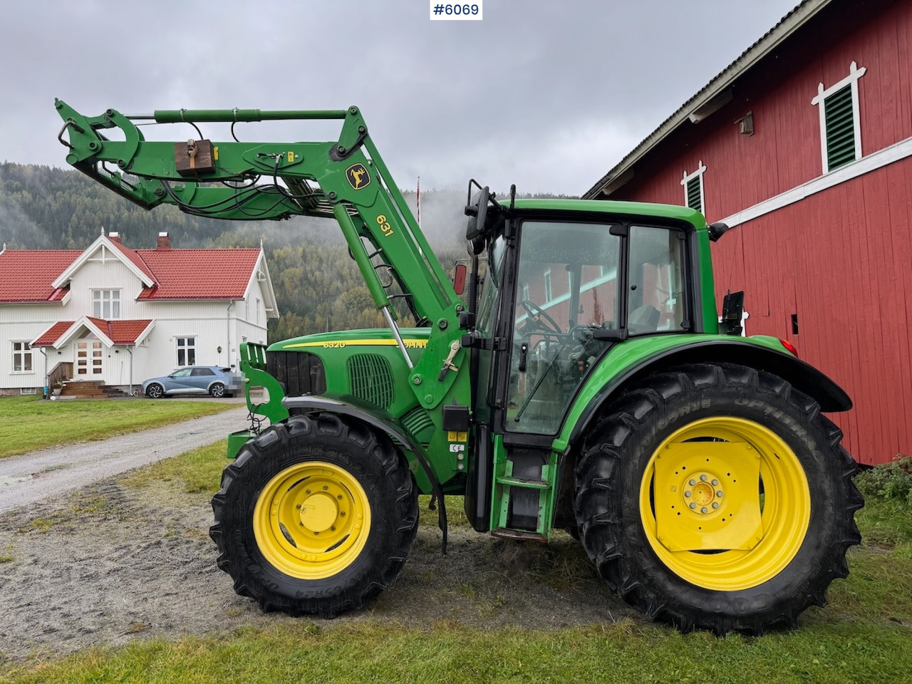 2006 John Deere 6320 w/ front loader, bucket, grapple, pallet fork and chains. Low hours!! - Traktor: bilde 2 2006 John Deere 6320 w/ front loader, bucket, grapple, pallet fork and chains. Low hours!! - Traktor: bilde 2