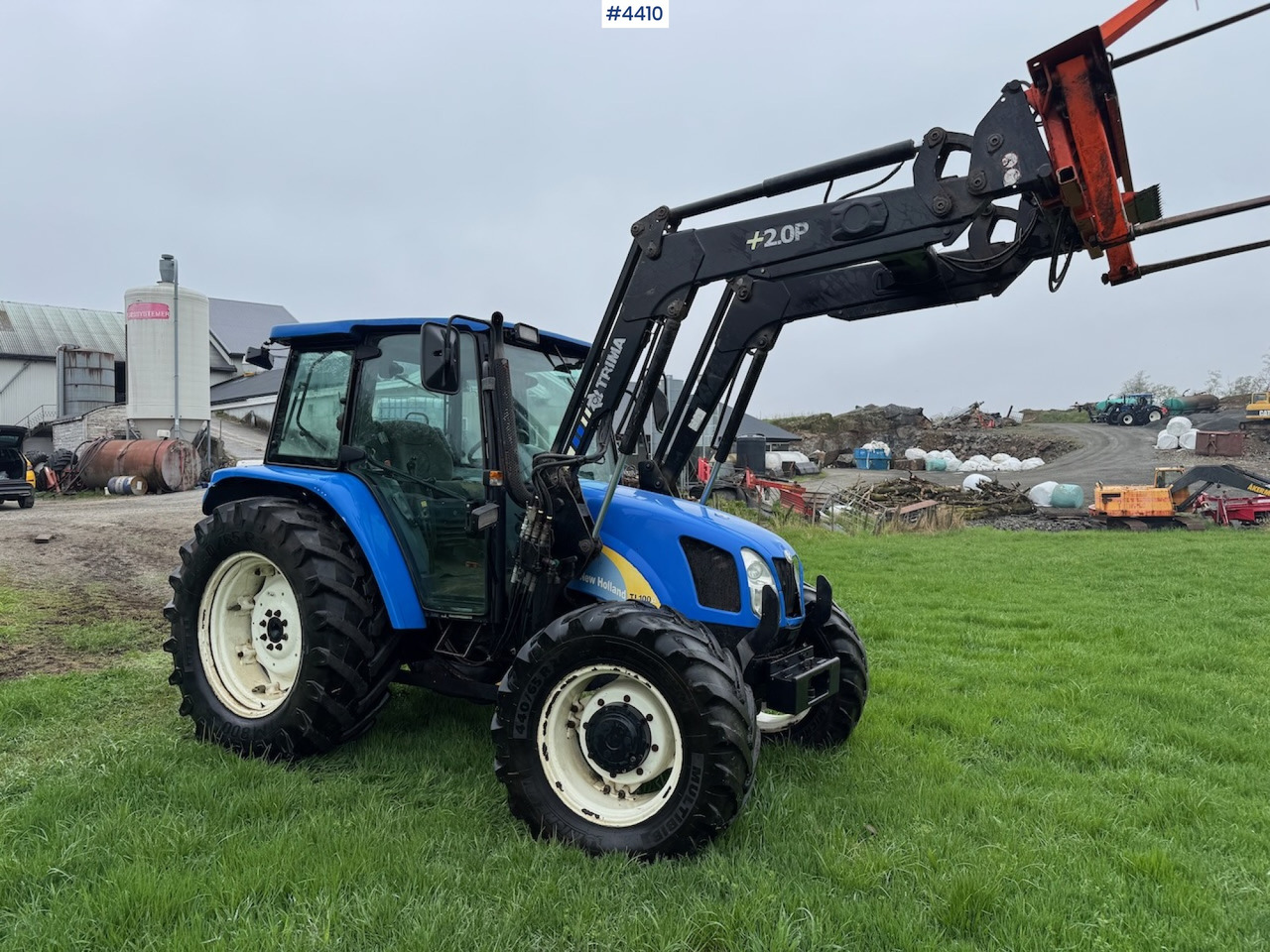 2006 New Holland TL100 A w/Front Loader. - Traktor: bilde 2 2006 New Holland TL100 A w/Front Loader. - Traktor: bilde 2