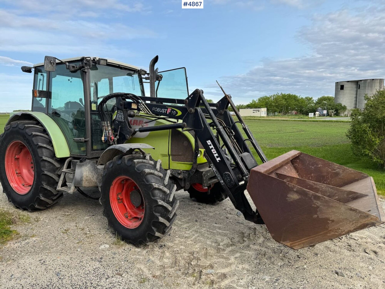 2007 Claas Celtis 446 with front loader, pallet forks, and bucket - Traktor: bilde 1 2007 Claas Celtis 446 with front loader, pallet forks, and bucket - Traktor: bilde 1