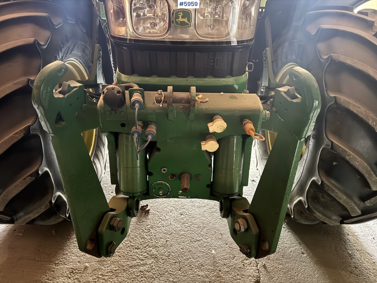 2007 John Deere 6930 w/ Front loader, hydraulics and Front PTO. Rep object. - Traktor: bilde 4 2007 John Deere 6930 w/ Front loader, hydraulics and Front PTO. Rep object. - Traktor: bilde 4