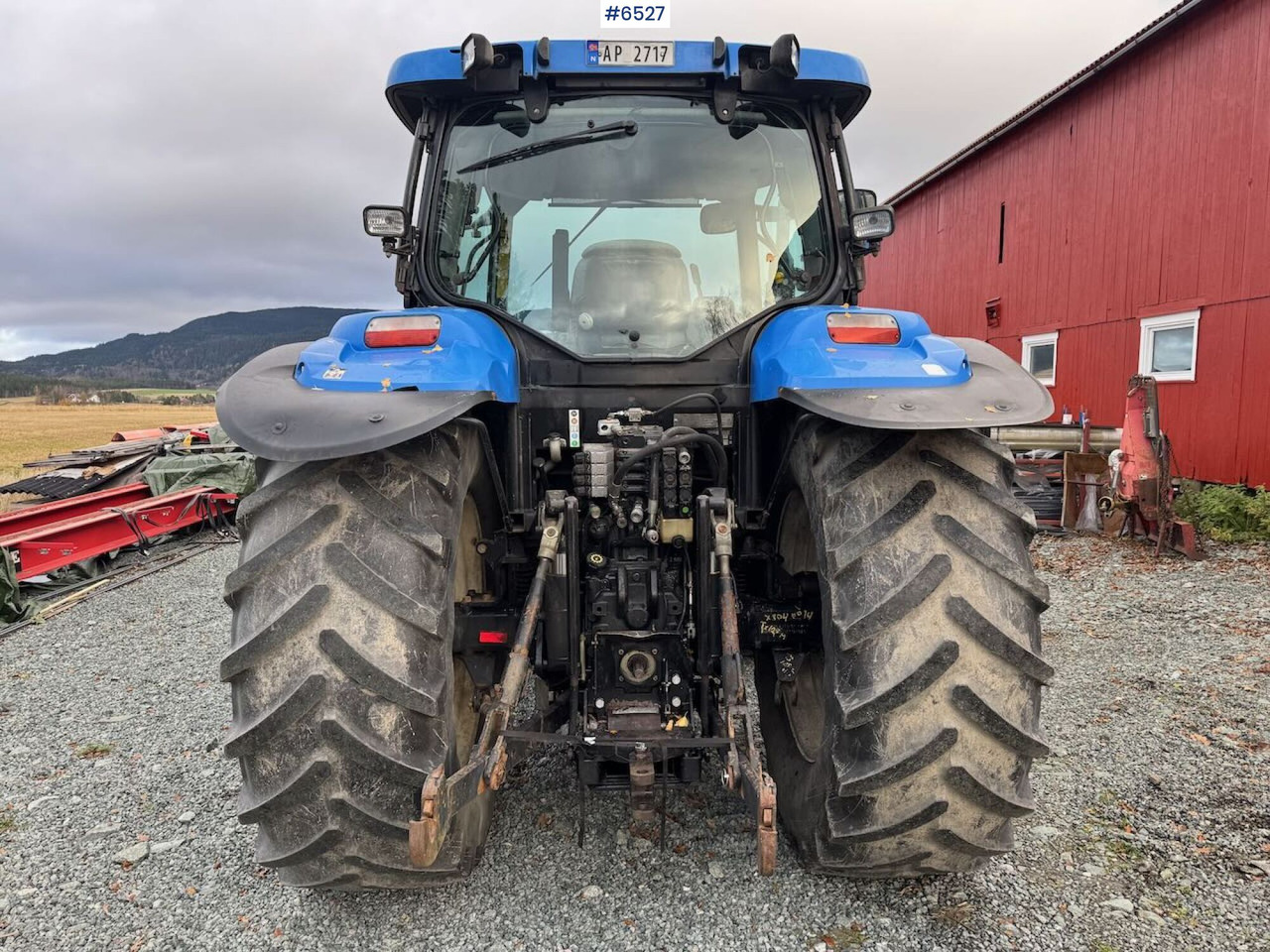 2007 NEW HOLLAND TS135A Plus w/ Quicke front loader - Traktor: bilde 4 2007 NEW HOLLAND TS135A Plus w/ Quicke front loader - Traktor: bilde 4