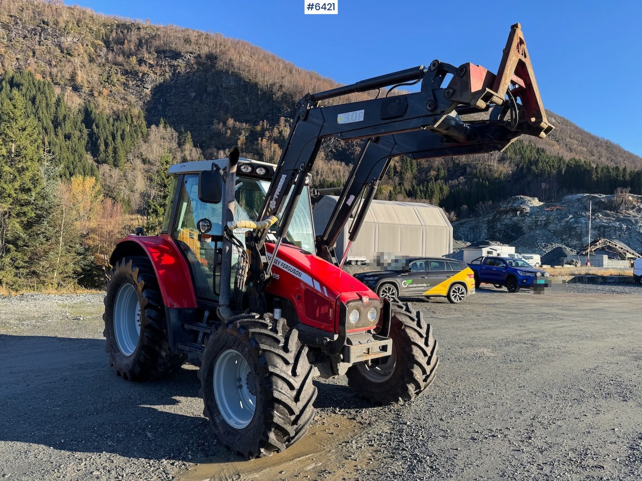 2009 Massey Ferguson 6455 Dyna-6 w/ front loader. - Traktor: bilde 2 2009 Massey Ferguson 6455 Dyna-6 w/ front loader. - Traktor: bilde 2