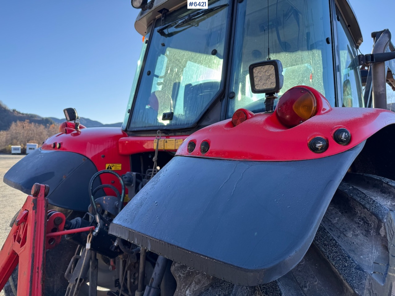 2009 Massey Ferguson 6455 Dyna-6 w/ front loader. - Traktor: bilde 5 2009 Massey Ferguson 6455 Dyna-6 w/ front loader. - Traktor: bilde 5