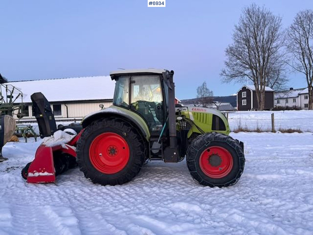 2010 Claas Arion 540 w/ Front loader and snow plow - Traktor: bilde 1 2010 Claas Arion 540 w/ Front loader and snow plow - Traktor: bilde 1