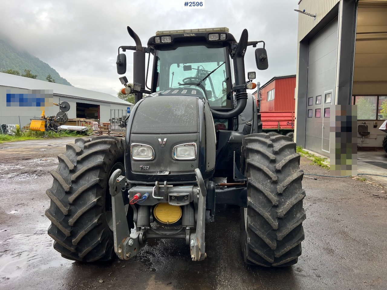 2010 Valtra T182 Versu Tractor w/ 2015 NHS 300E Chipper and 2015 Junkkari P4169 Crane - Traktor: bilde 4 2010 Valtra T182 Versu Tractor w/ 2015 NHS 300E Chipper and 2015 Junkkari P4169 Crane - Traktor: bilde 4