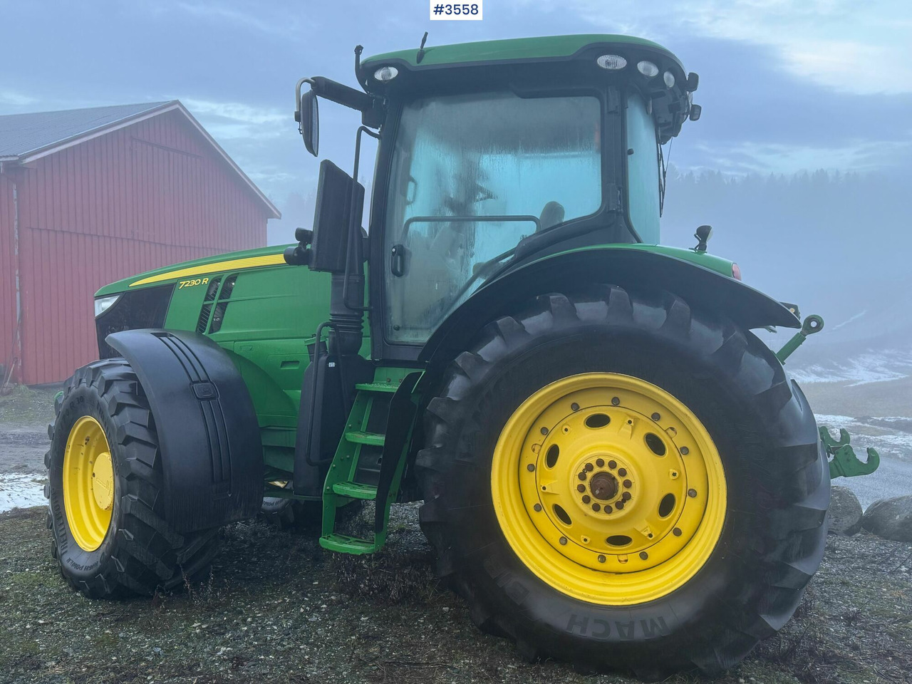 2012 John Deere 7230R w/ GPS and 3 hydraulic outlets! - Traktor: bilde 4 2012 John Deere 7230R w/ GPS and 3 hydraulic outlets! - Traktor: bilde 4