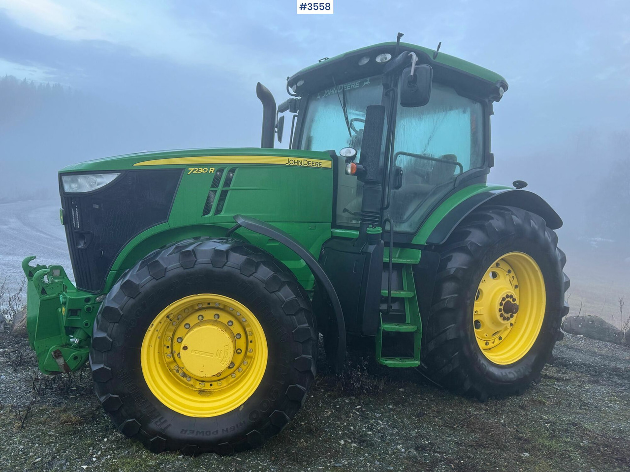 2012 John Deere 7230R w/ GPS and 3 hydraulic outlets! - Traktor: bilde 2 2012 John Deere 7230R w/ GPS and 3 hydraulic outlets! - Traktor: bilde 2
