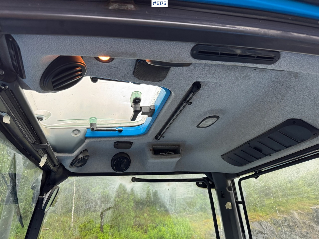 Traktor 2013 Landini Powermondial 120 w/front loader and some equipment. Low hours!: bilde 20