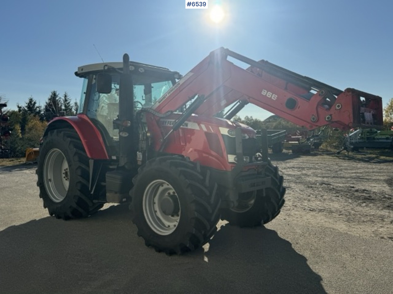 2014 Massey Ferguson MF7616 with loader and 3rd function! - Traktor: bilde 2 2014 Massey Ferguson MF7616 with loader and 3rd function! - Traktor: bilde 2