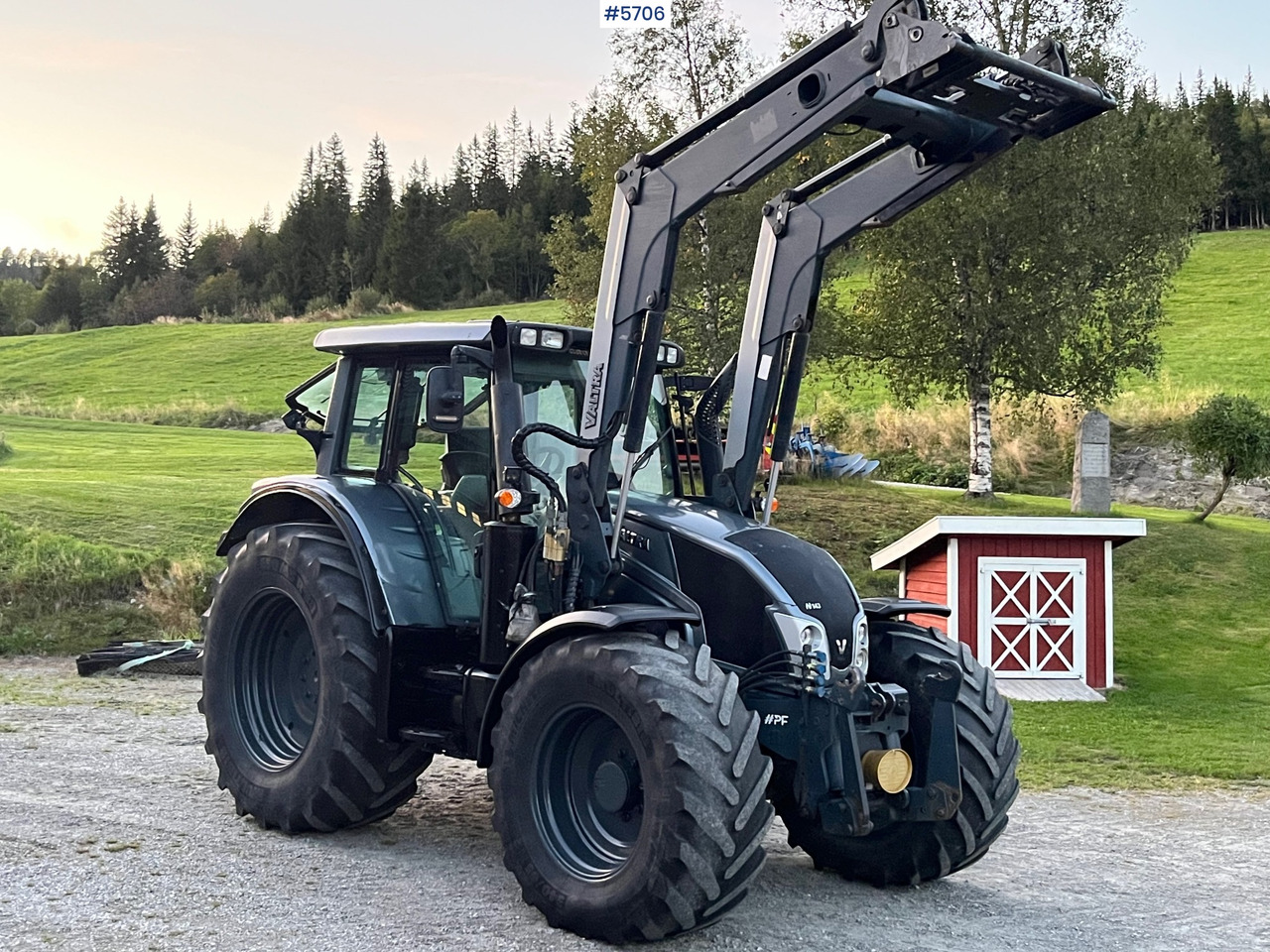 2014 Valtra N143 Direct, well equipped! - Traktor: bilde 3 2014 Valtra N143 Direct, well equipped! - Traktor: bilde 3