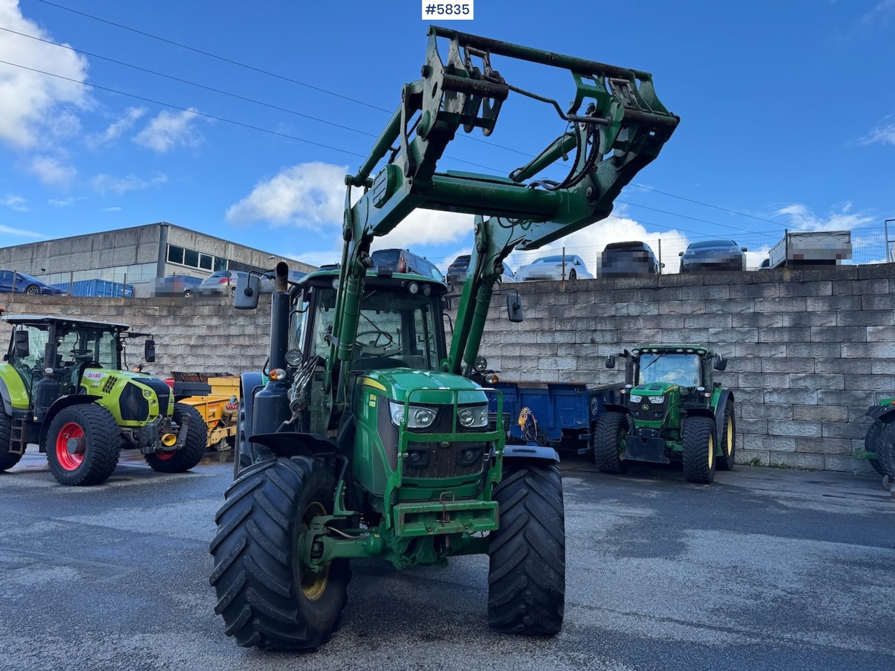 2016 John Deere 6130M w/ front loader. - Traktor: bilde 2 2016 John Deere 6130M w/ front loader. - Traktor: bilde 2