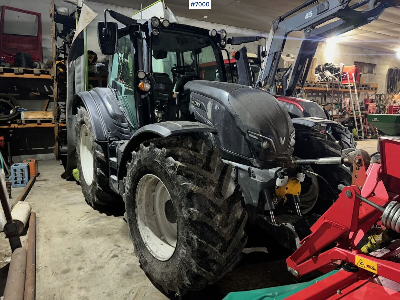 2021 Valtra N174 w/ front loader, PTO and GPS - Traktor: bilde 2 2021 Valtra N174 w/ front loader, PTO and GPS - Traktor: bilde 2