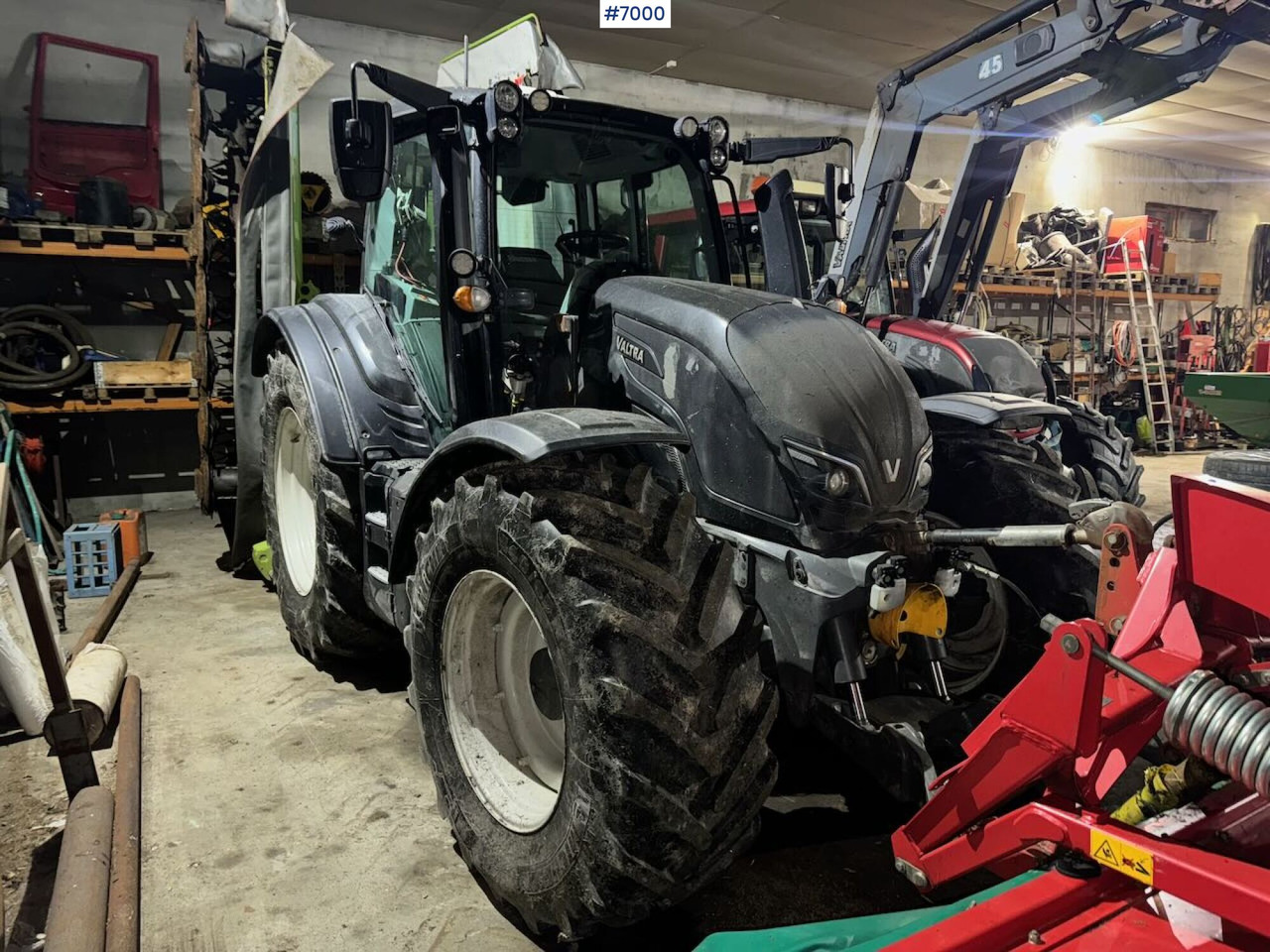 2021 Valtra N174 w/ front loader, PTO and GPS - Traktor: bilde 1 2021 Valtra N174 w/ front loader, PTO and GPS - Traktor: bilde 1