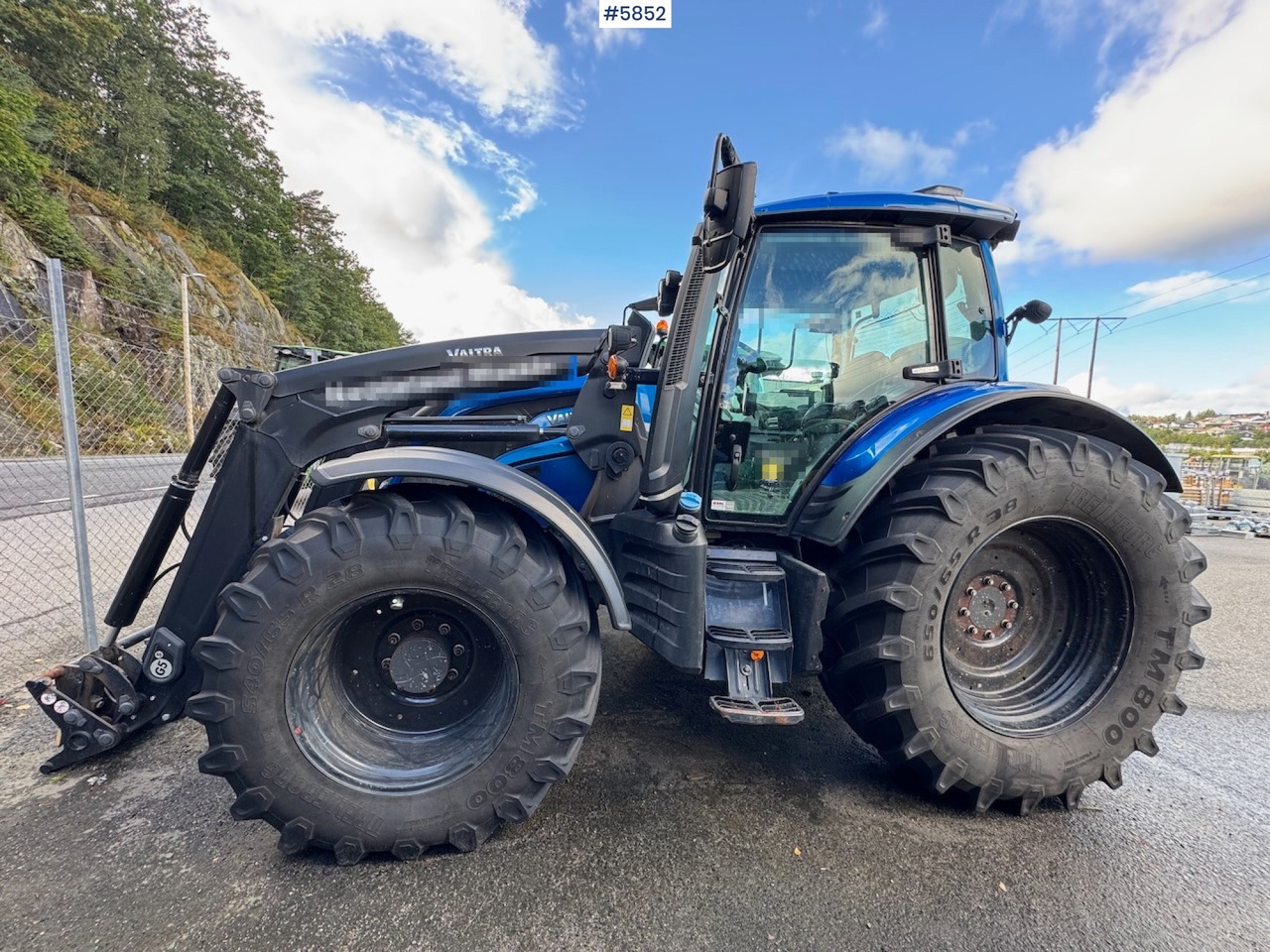2022 Valtra N175 w/ front loader. - Traktor: bilde 4 2022 Valtra N175 w/ front loader. - Traktor: bilde 4