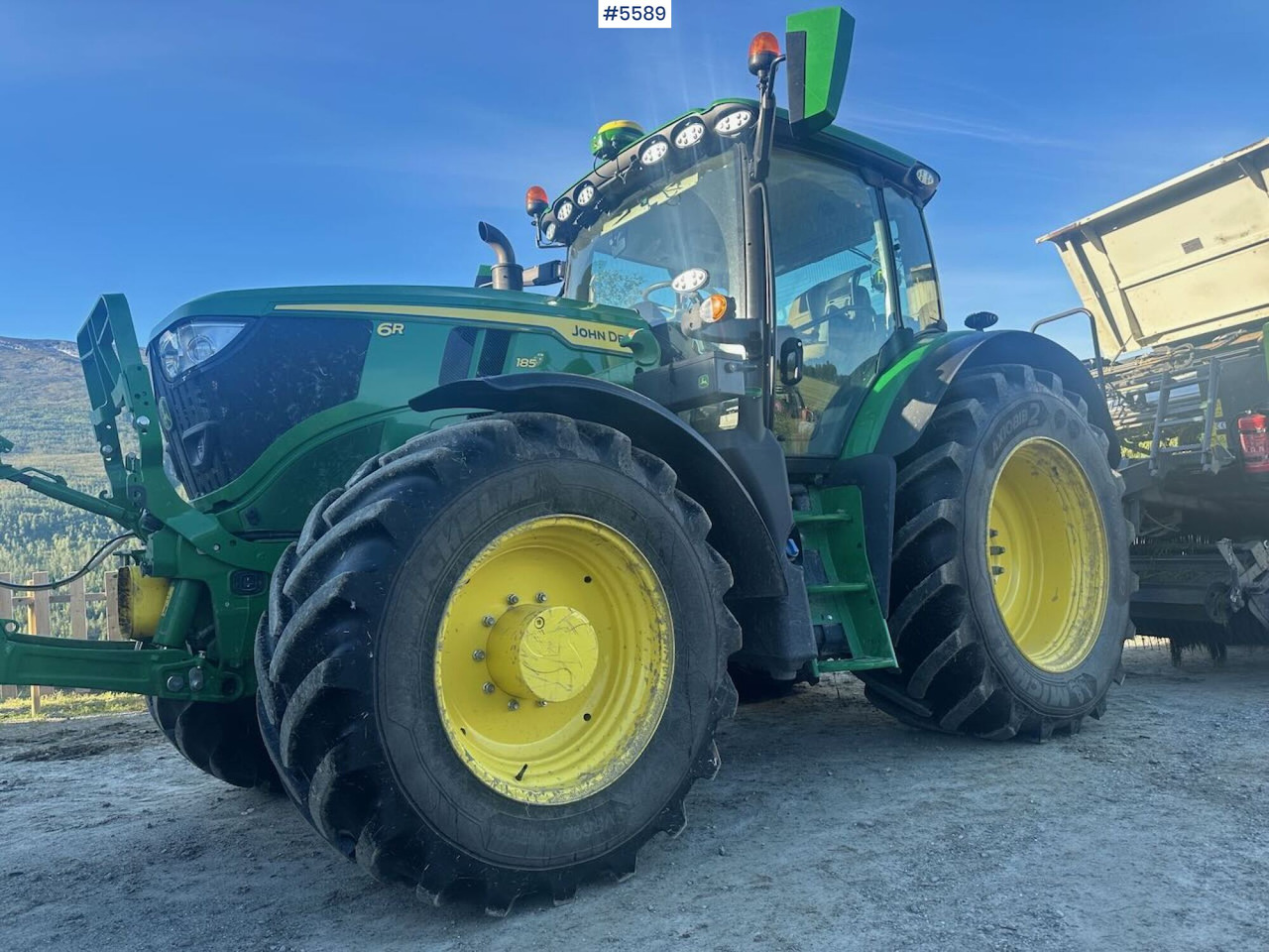 2024 John Deere 6R 185 4x4 tractor w/ front loader, GPS and winter tires. WATCH VIDEO - Traktor: bilde 1 2024 John Deere 6R 185 4x4 tractor w/ front loader, GPS and winter tires. WATCH VIDEO - Traktor: bilde 1