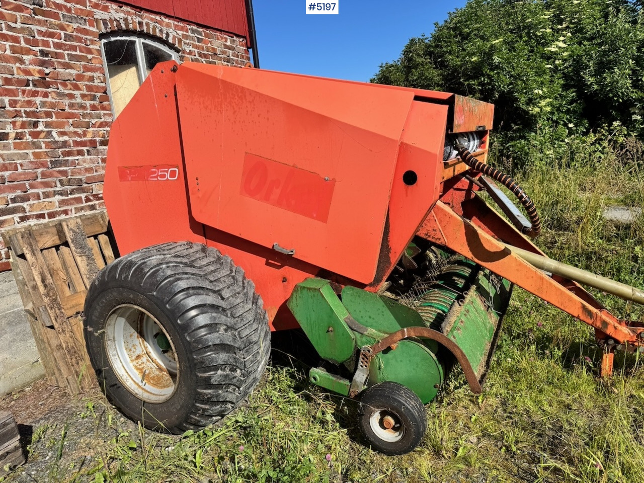 Ca. 2000 Orkel GP1250 Rundballepresse - Grasutstyr: bilde 2 Ca. 2000 Orkel GP1250 Rundballepresse - Grasutstyr: bilde 2
