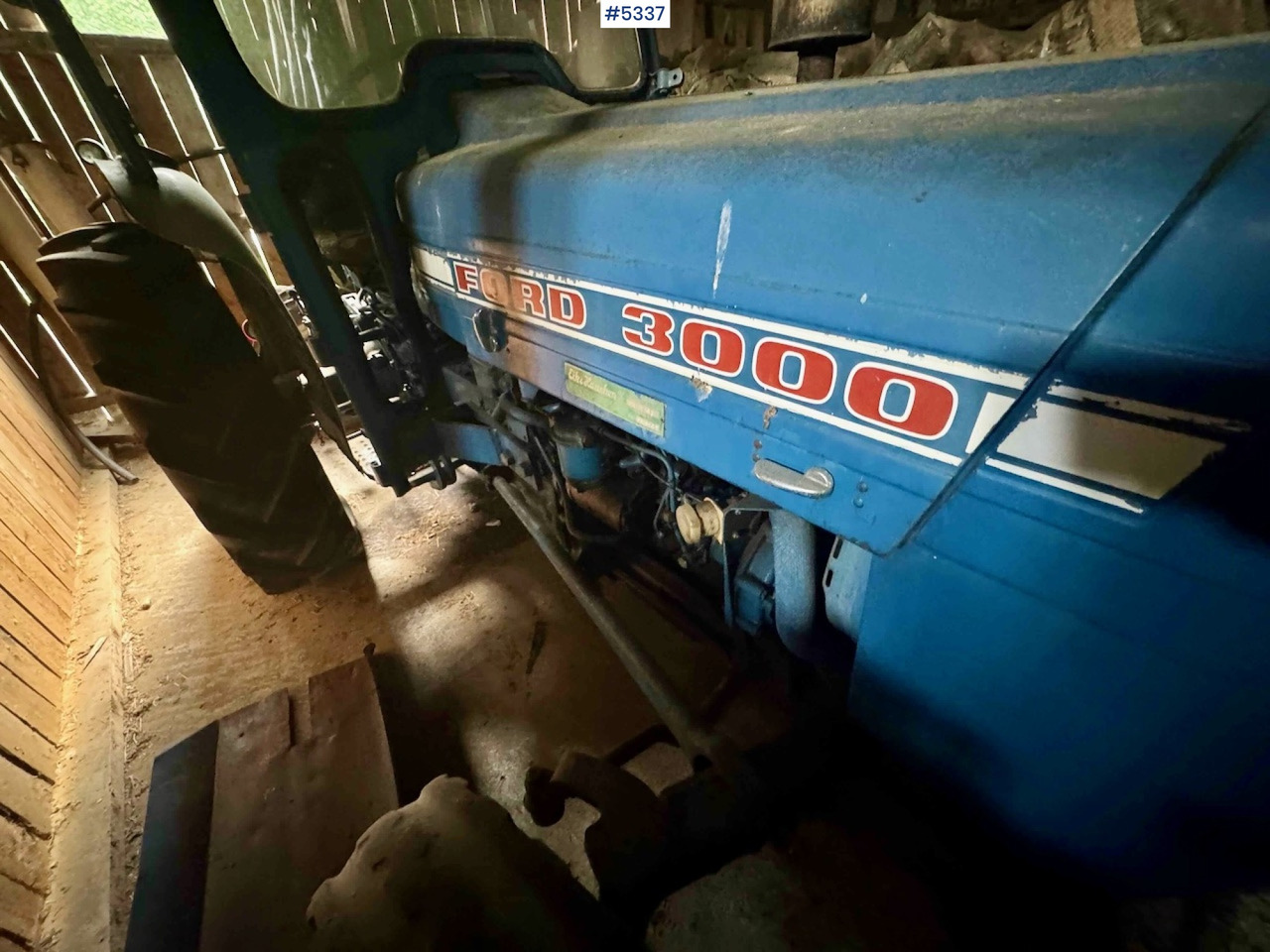 Ford 3000 traktor m/ skuffe - Traktor: bilde 3 Ford 3000 traktor m/ skuffe - Traktor: bilde 3