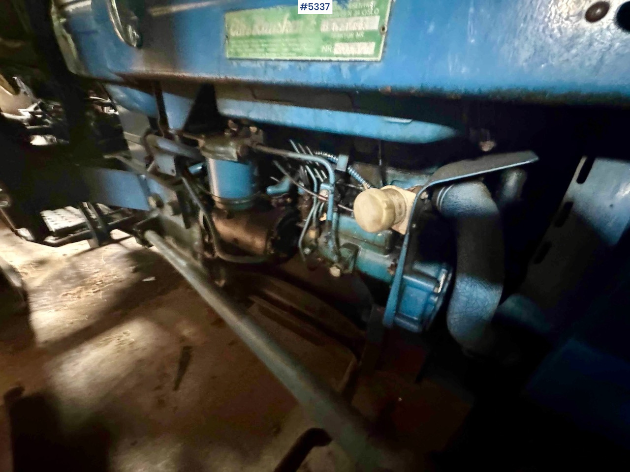 Ford 3000 traktor m/ skuffe - Traktor: bilde 4 Ford 3000 traktor m/ skuffe - Traktor: bilde 4