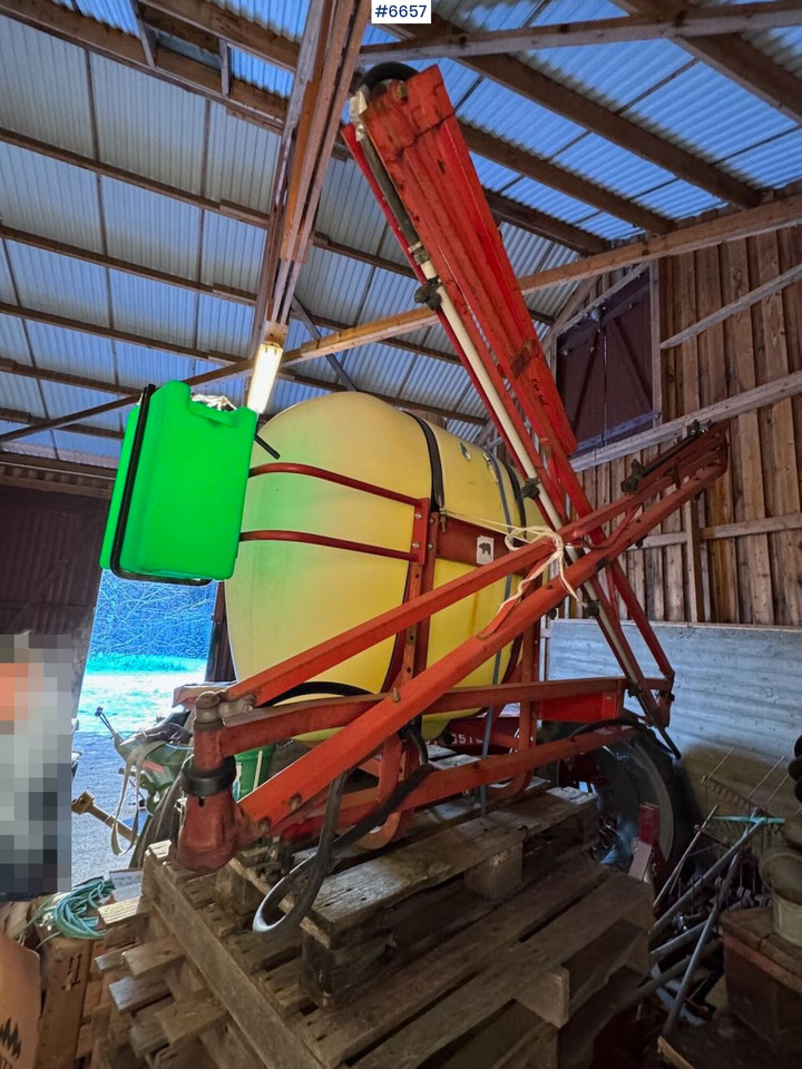 Hardi field sprayer, 8 meters - Sprøyte: bilde 1 Hardi field sprayer, 8 meters - Sprøyte: bilde 1