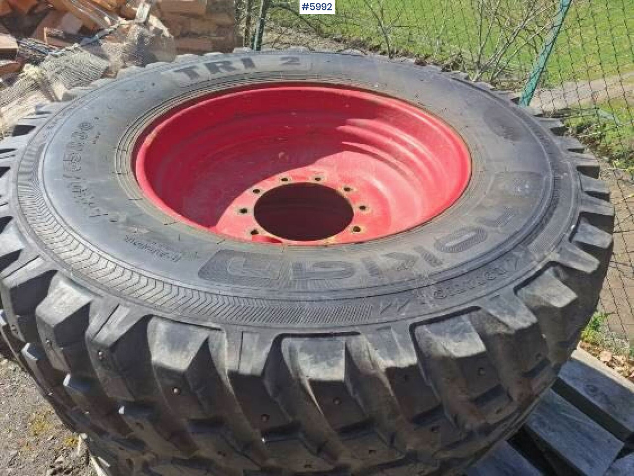 Nokian TRI2 2stk dekk på felg 540/65R30 - Komplett hjul: bilde 2 Nokian TRI2 2stk dekk på felg 540/65R30 - Komplett hjul: bilde 2