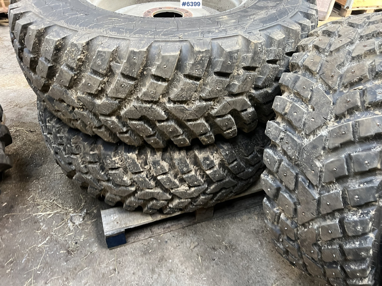 Nokian tri 2 studded tires for tractors - Komplett hjul for Landbruksteknikk: bilde 5 Nokian tri 2 studded tires for tractors - Komplett hjul for Landbruksteknikk: bilde 5