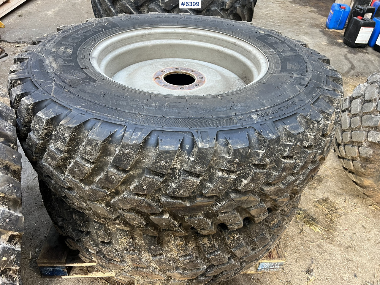 Nokian tri 2 studded tires for tractors - Komplett hjul for Landbruksteknikk: bilde 1 Nokian tri 2 studded tires for tractors - Komplett hjul for Landbruksteknikk: bilde 1